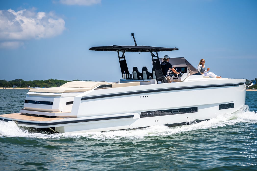 De-Antonio-Chase-Guttman-46