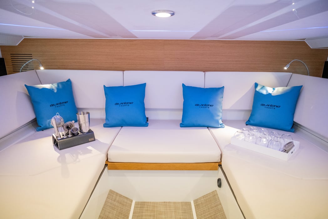 De-Antonio-Chase-Guttman-7