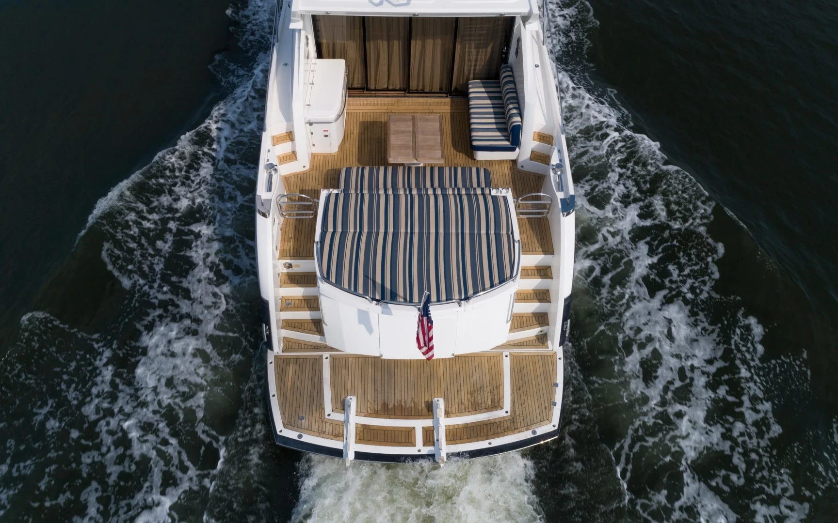 64' Sunseeker Predator - Boca Image 3