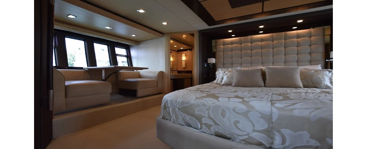 70' AZIMUT + JETSKI - Boca Image 4