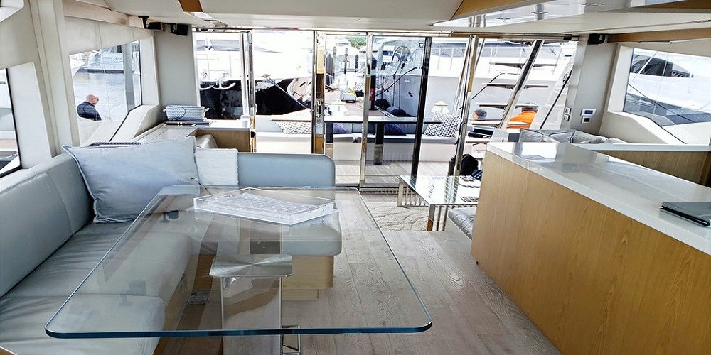 75 FLYBRIDGE08