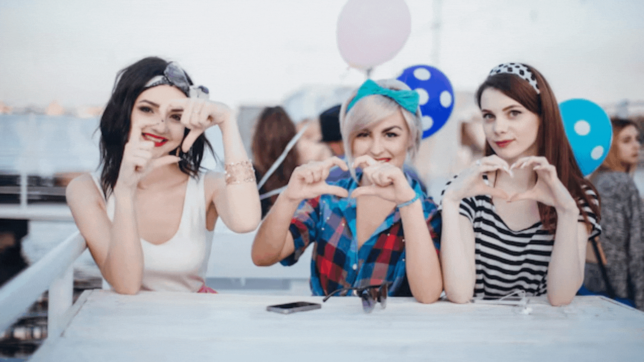 Plan a Water Bachelorette Party: Fun & Relaxation